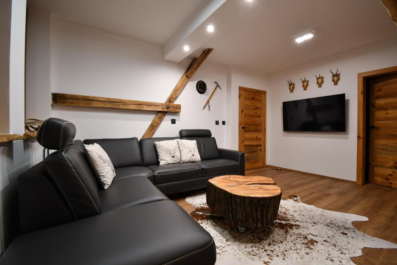 Chalet Apartments Mastal เชเลซนารูดา ภายนอก รูปภาพ