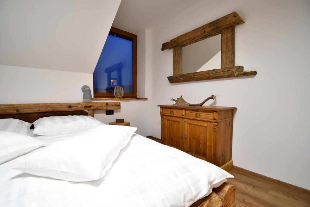 Chalet Apartments Mastal เชเลซนารูดา ภายนอก รูปภาพ
